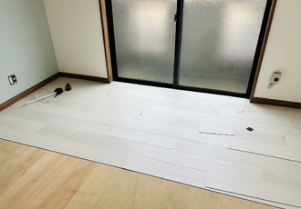 フロアタイル工事
